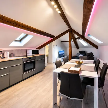 Les De Nanesse Apartment *